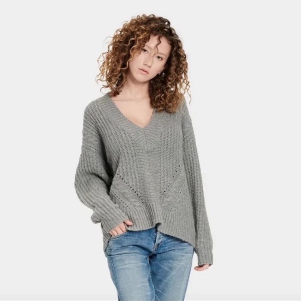 UGG Alva sweater Deep V Gray